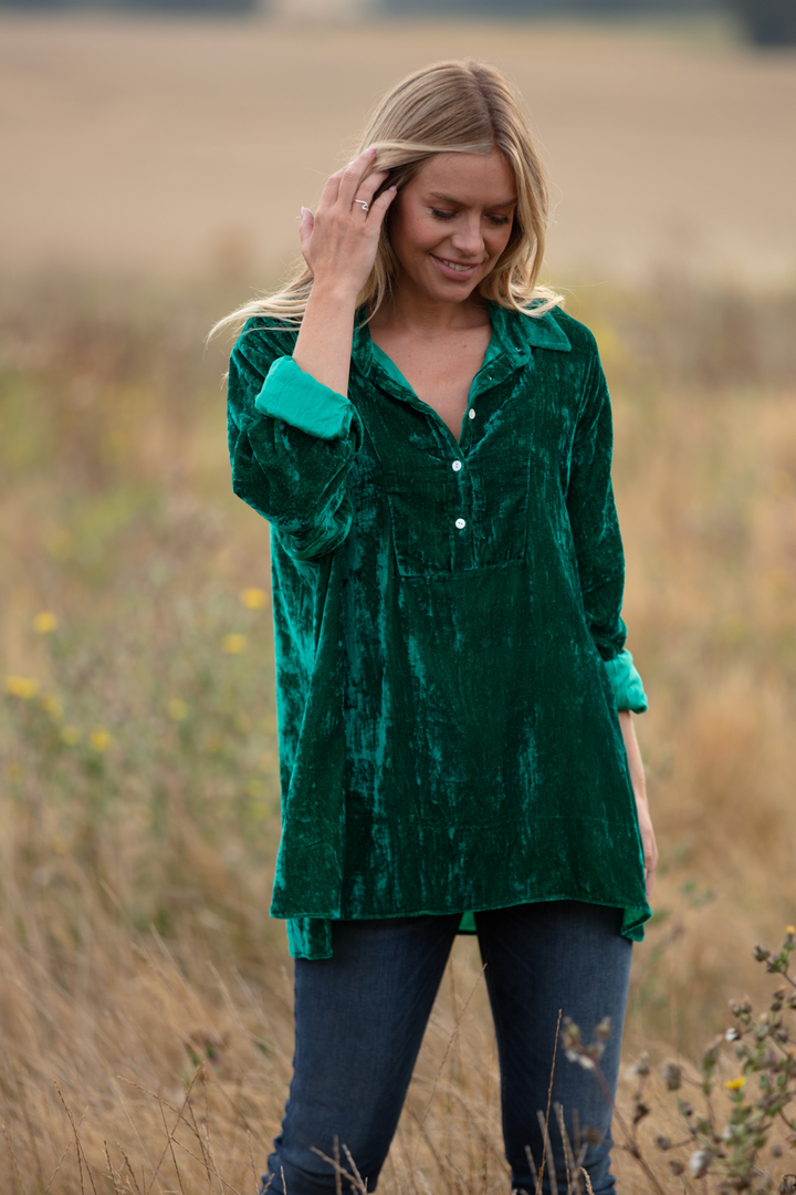 Ava Oversized Silk Velvet Shirt In Emerald Green