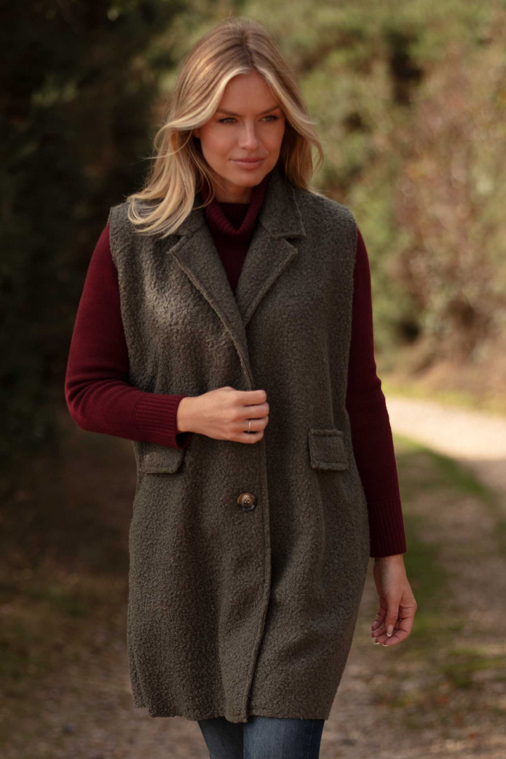 Long Boucle Gilet In Olive