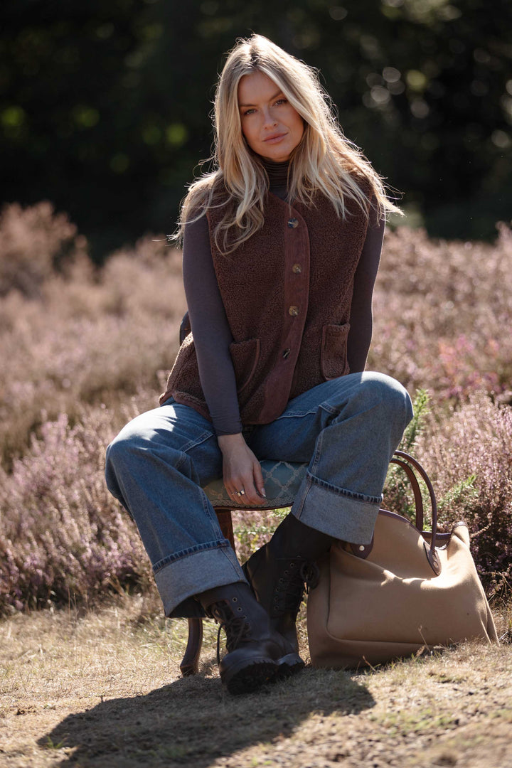 Fleece Gilet In Brown
