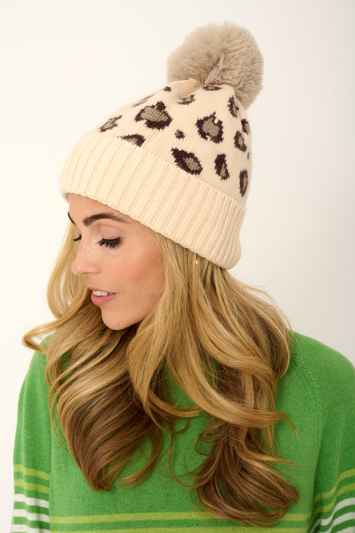 Super Soft Chunky Cashmere Mix Hat with Pom Pom in Leopard