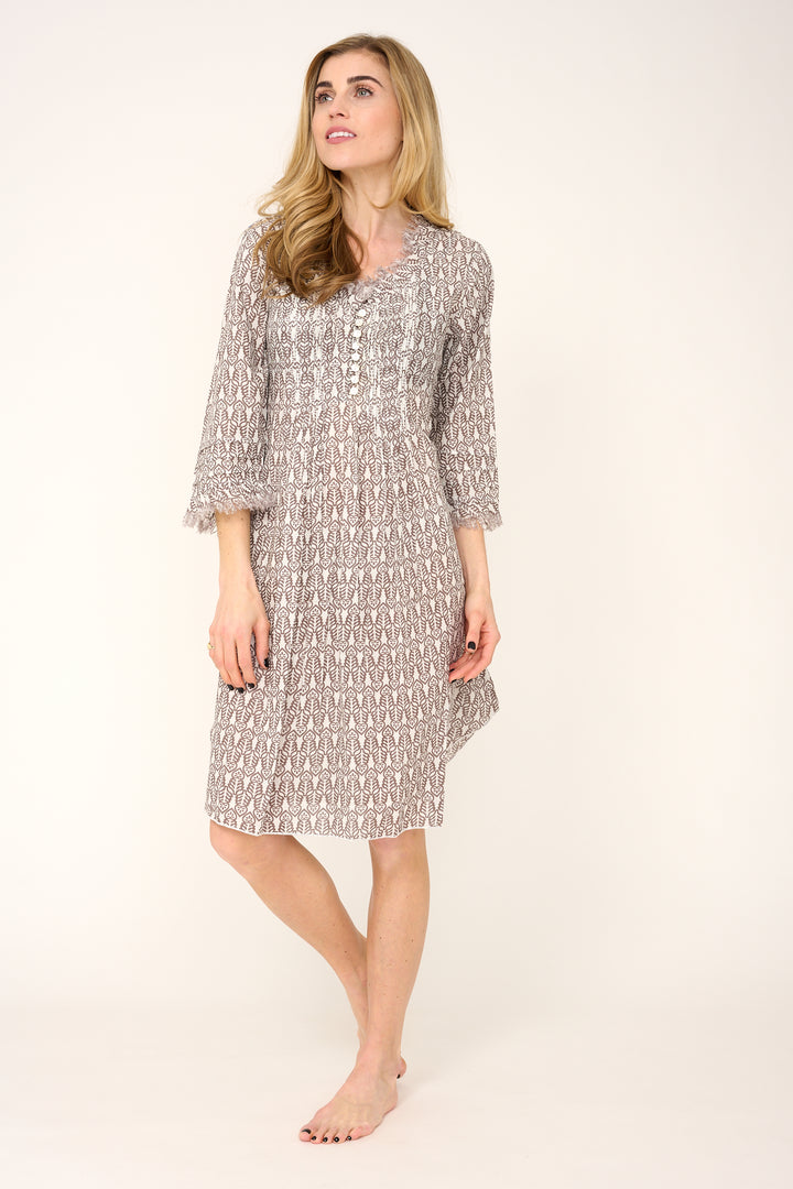 Annabel Cotton Tunic in Fresh Taupe & White